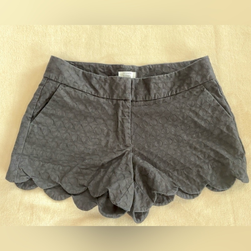 Crown & Ivy Black  Scalloped Women Shorts